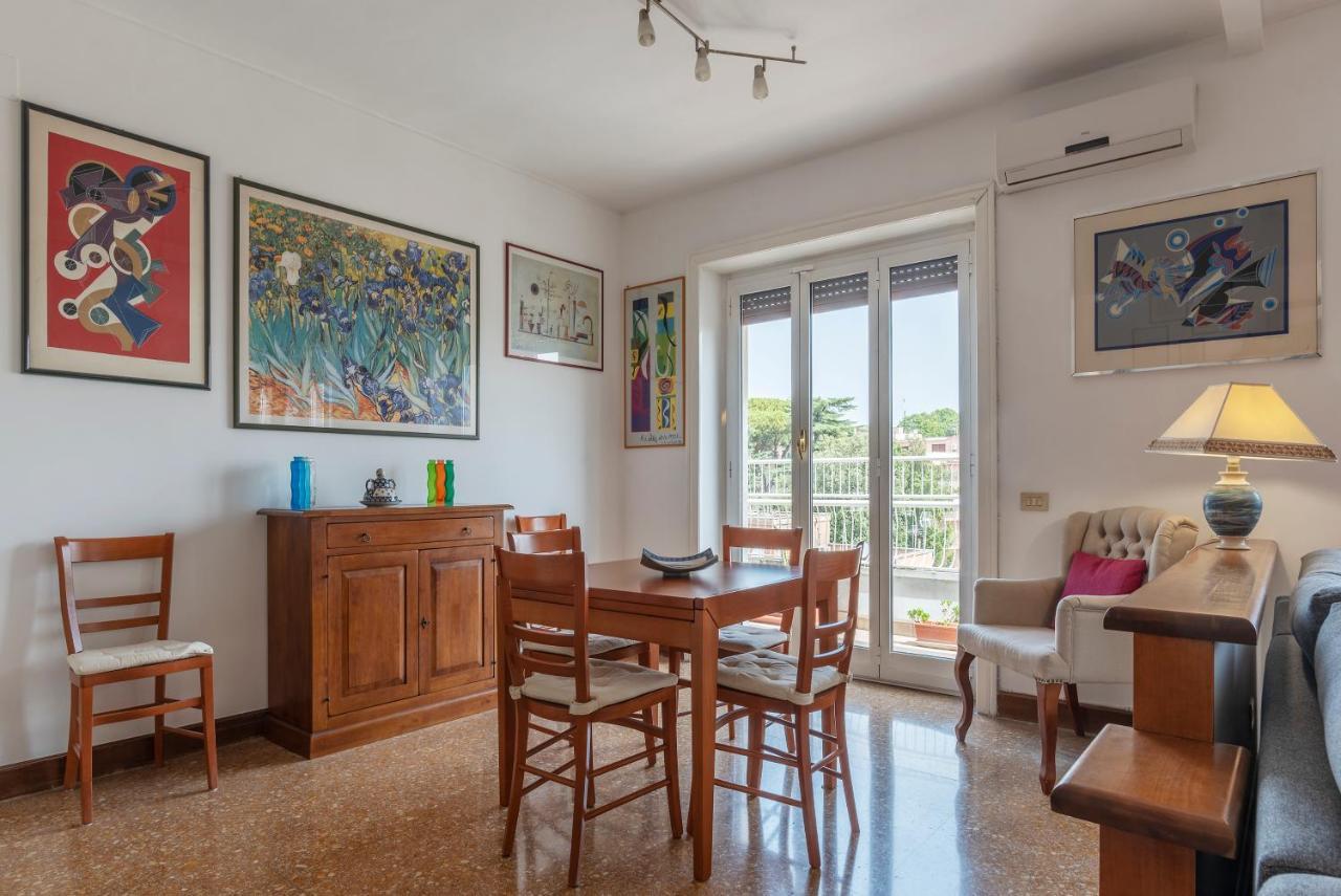 Roomy And Bright Apartment With Terrace Roma Exterior foto